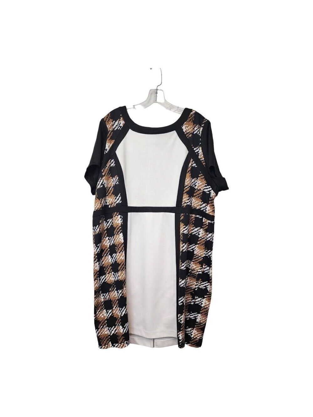 Shelby and Palmer Black Colorblock Sheath Dress Plus Size 20W